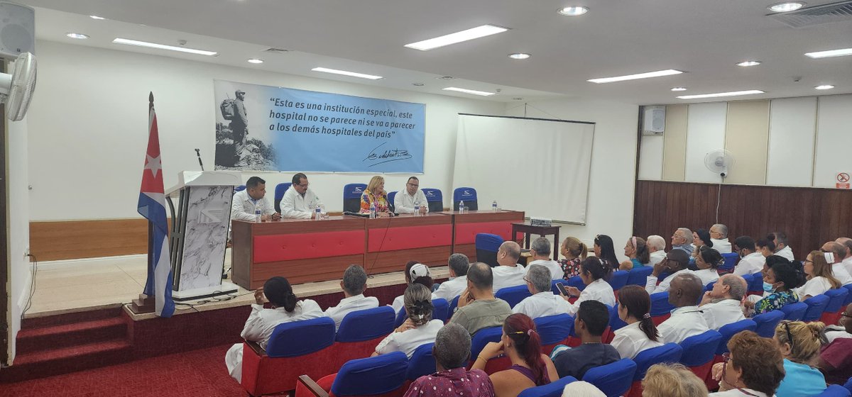 Como colofón de este provechoso encuentro, la Viceministra de Relaciones Exteriores, <a href="/JosefinaVidalF/">Josefina Vidal</a>, concluyó:  

"EEUU no quiere que hablemos del bloqueo, porque quiere ocultar su responsabilidad sobre el daño que ha provocado a #Cuba durante más de 60 años".

#MejorSinBloqueo