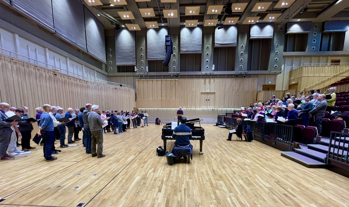 Surround sound… final rehearsal this evening before our sold out @ClassicFM concert on Monday @RoyalAlbertHall with @RSNO. So much marvellous music w/ @nickythespence, @rachelduckett, Hayato Sumino @880hz, Sir Karl Jenkins @PaulMealor, @KlassMyleene @XanderArmstrong 🎶🫶🏼