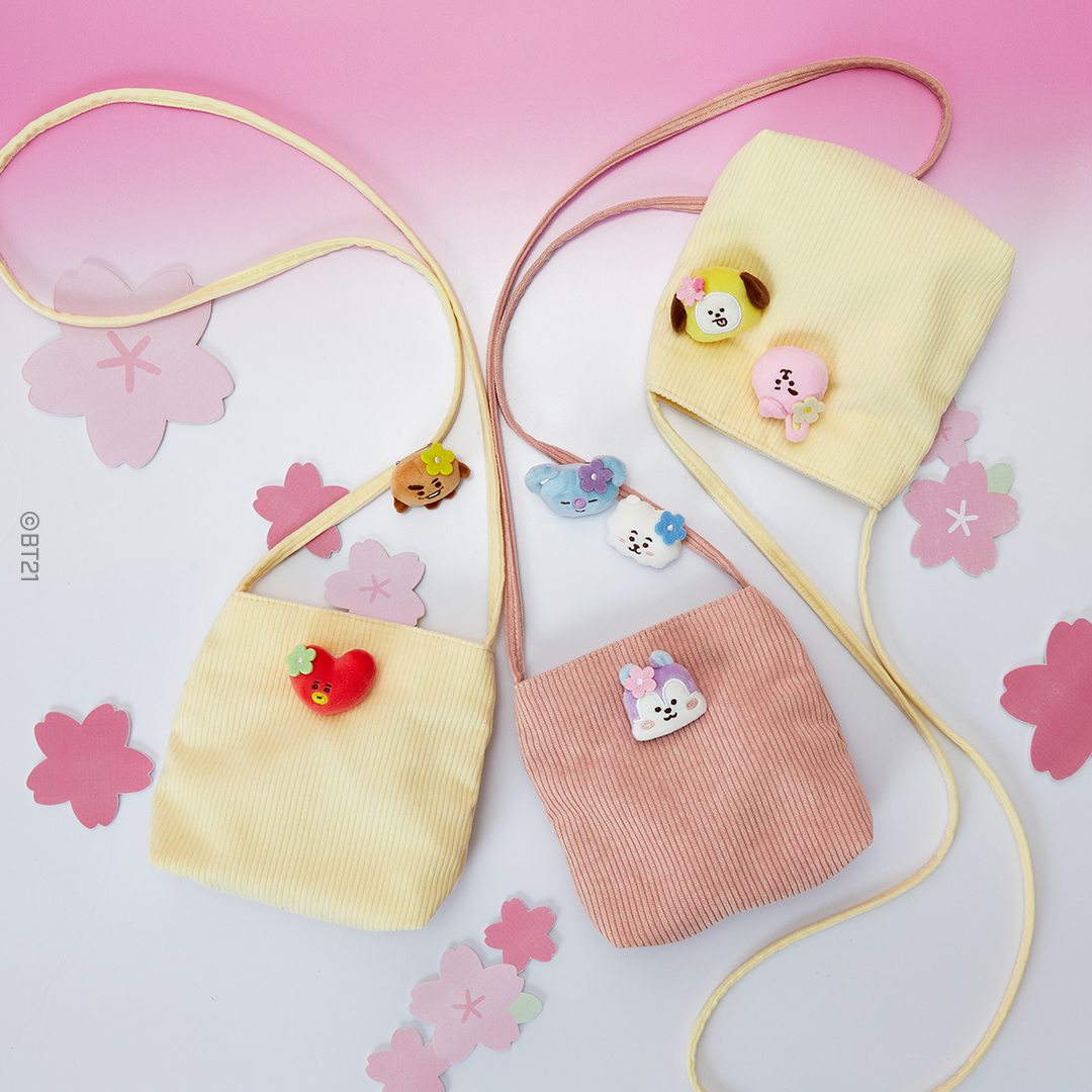 LINEFRIENDSinfo's tweet photo. Warm spring always comes back💕

BT21 Spring Days

Our spring days is here, blooming bright!🌼

**BT21 Spring Days Cap, Reusable Bag, Passport Cover, and Mouse Pad will be in-stock SOON

Shop now 👉 https://t.co/7khUWsAmxW

#BT21 #LINEFRIENDS #LINEFRIENDS_US https://t.co/NAhEtUaNKO