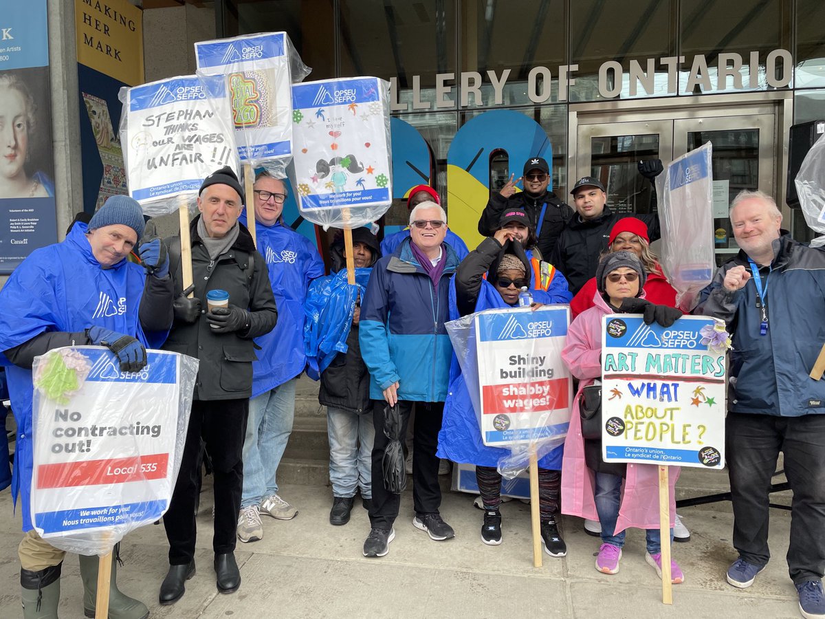 Thank you MPP @Peter_Tabuns for dropping by the picket lines today on Day 23 to support @agotoronto workers on strike💧 Sun or rain, it’s still strike season baby!