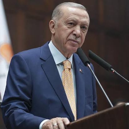 ⭕Hamas'ı kuva-yi milliye hareketine benzeten Erdoğan, ne hikmetse Kuva-yi milliye ye karşı katliamlar yapan İsrail'e fiilen müdahale etmiyor, İlişkilerini kesmiyor.. 📌Hamas, CB Erdoğan’ın “Hamas Kuva-yi Milliyedir” sözleri hakkında açıklama yaptı: - Cumhurbaşkanı Erdoğan'ın…