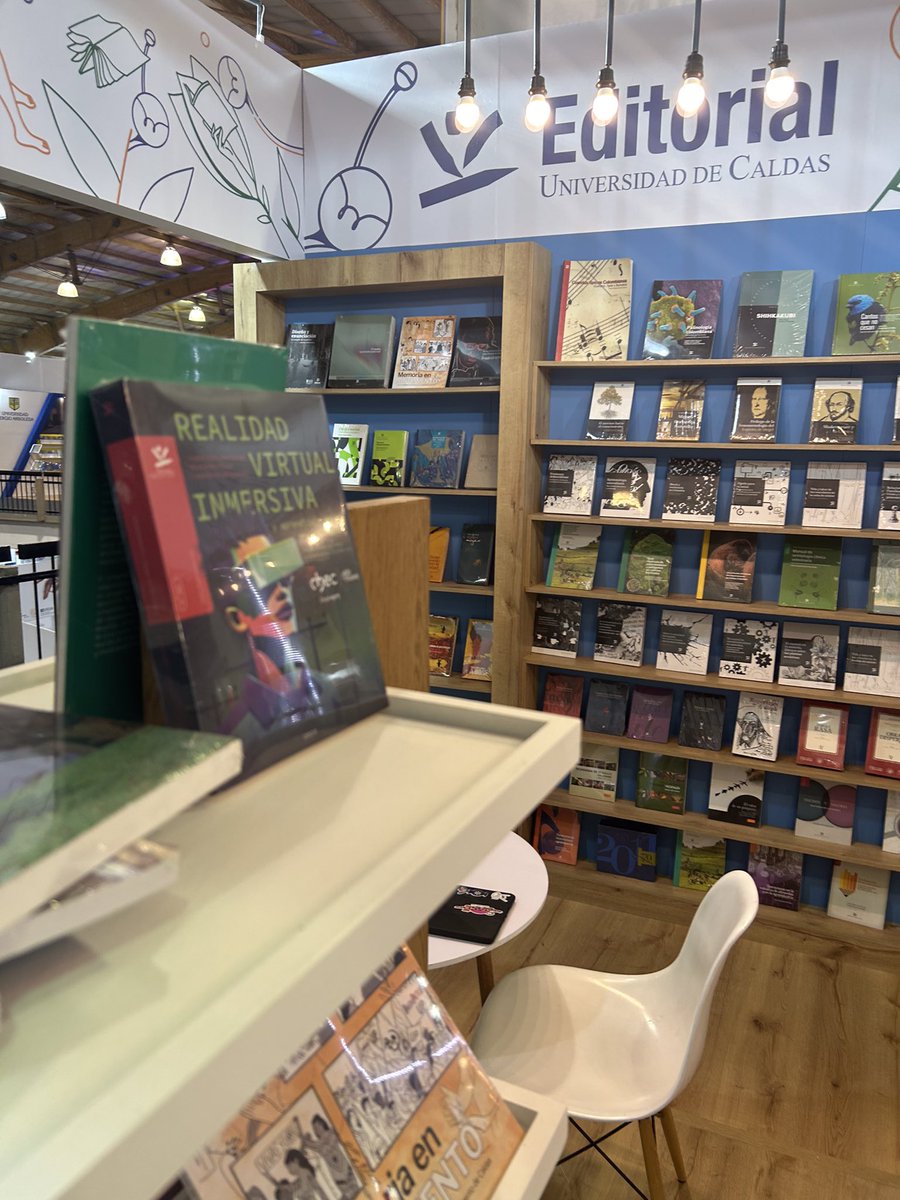 Editorial_UdeC's tweet photo. Desde ya listos para recibirlos en @FILBogota con todo nuestro catálogo editorial y nuestras novedades impresas y digitales. Pabellón 3, piso2, stand 519. #filbo2024 https://t.co/SS9rE1G406