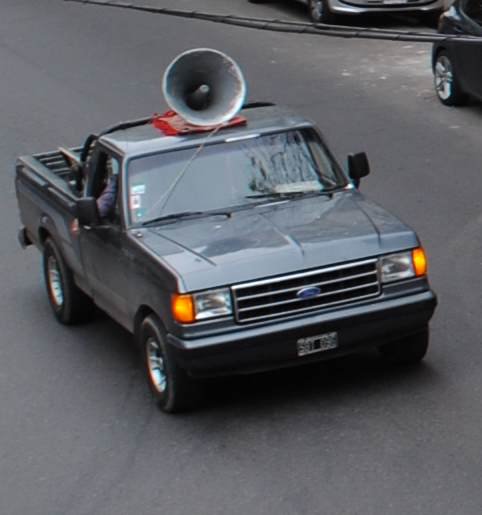 CaviarMarolio's tweet image. Compro colchones, garrafas, compro heladeras, datos personales del Renaper senioraaa!!