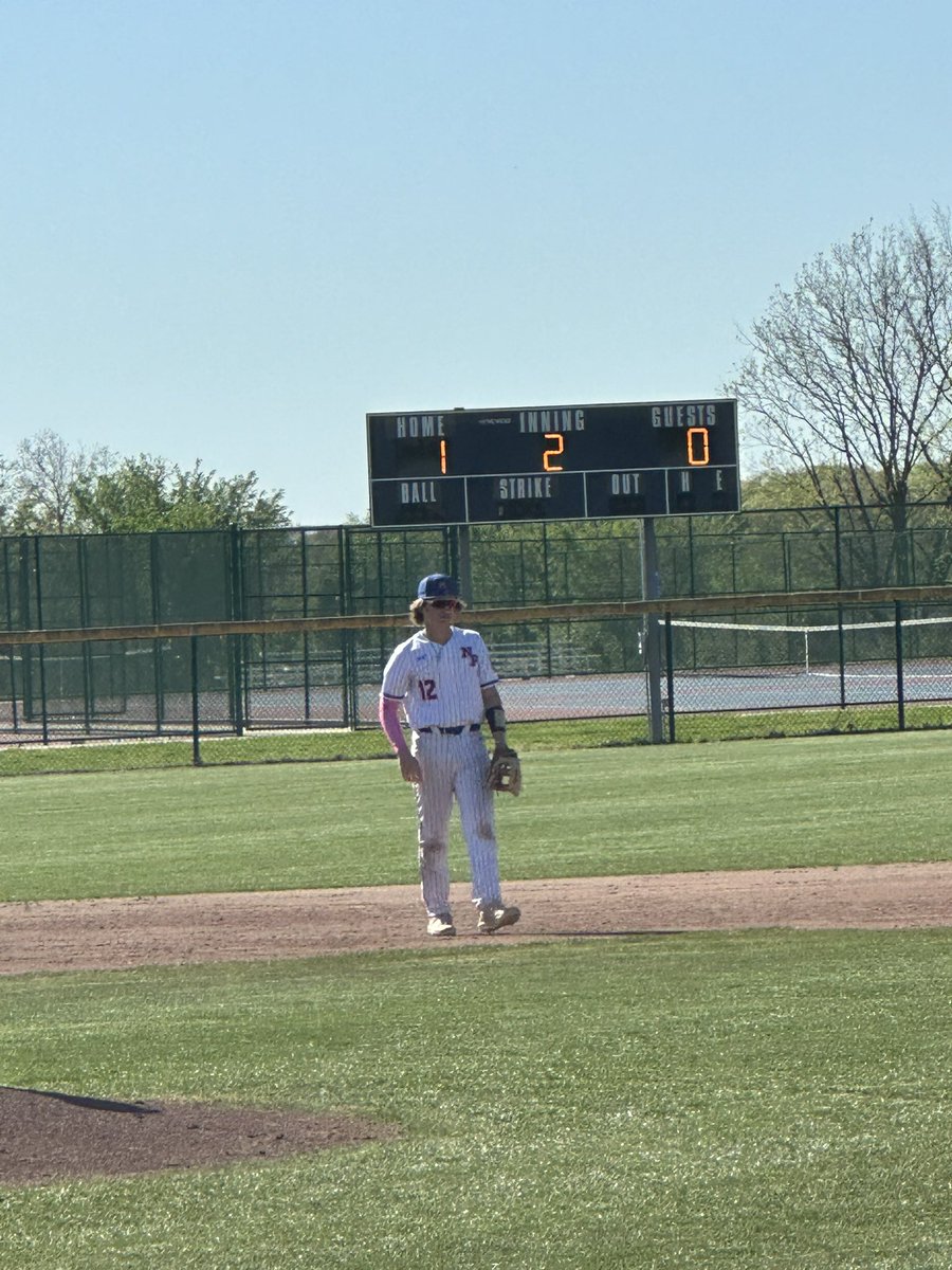 Elmendorf_NP_AP's tweet photo. After 1 inning of play at the DEN @NPGrizzlyBSB_SB lead Warrenton 1-0 in GAC North play https://t.co/Q9Uni8BZYR