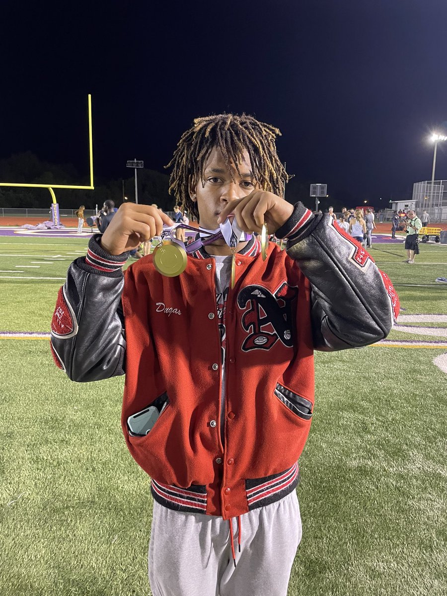 keagandugas00's tweet photo. 🚨DISTRICT CHAMPION 🚨 in 
long jump
triple jump
and javlin 
and Currently still first in the state fighting to keep it. https://t.co/Kz9BzrnqeJ