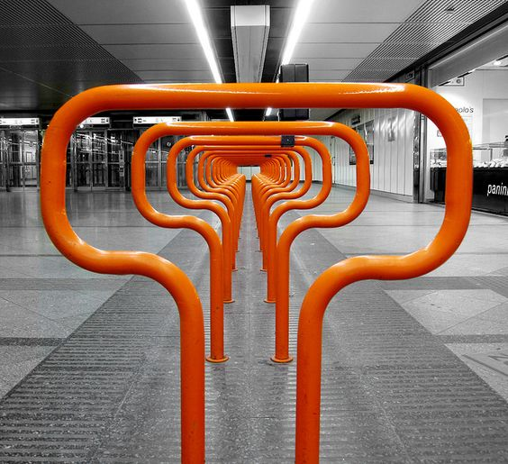 Vienna Subway Station #photooftheday (image credit: N/A pls drop a comment if you know THANK YOU)