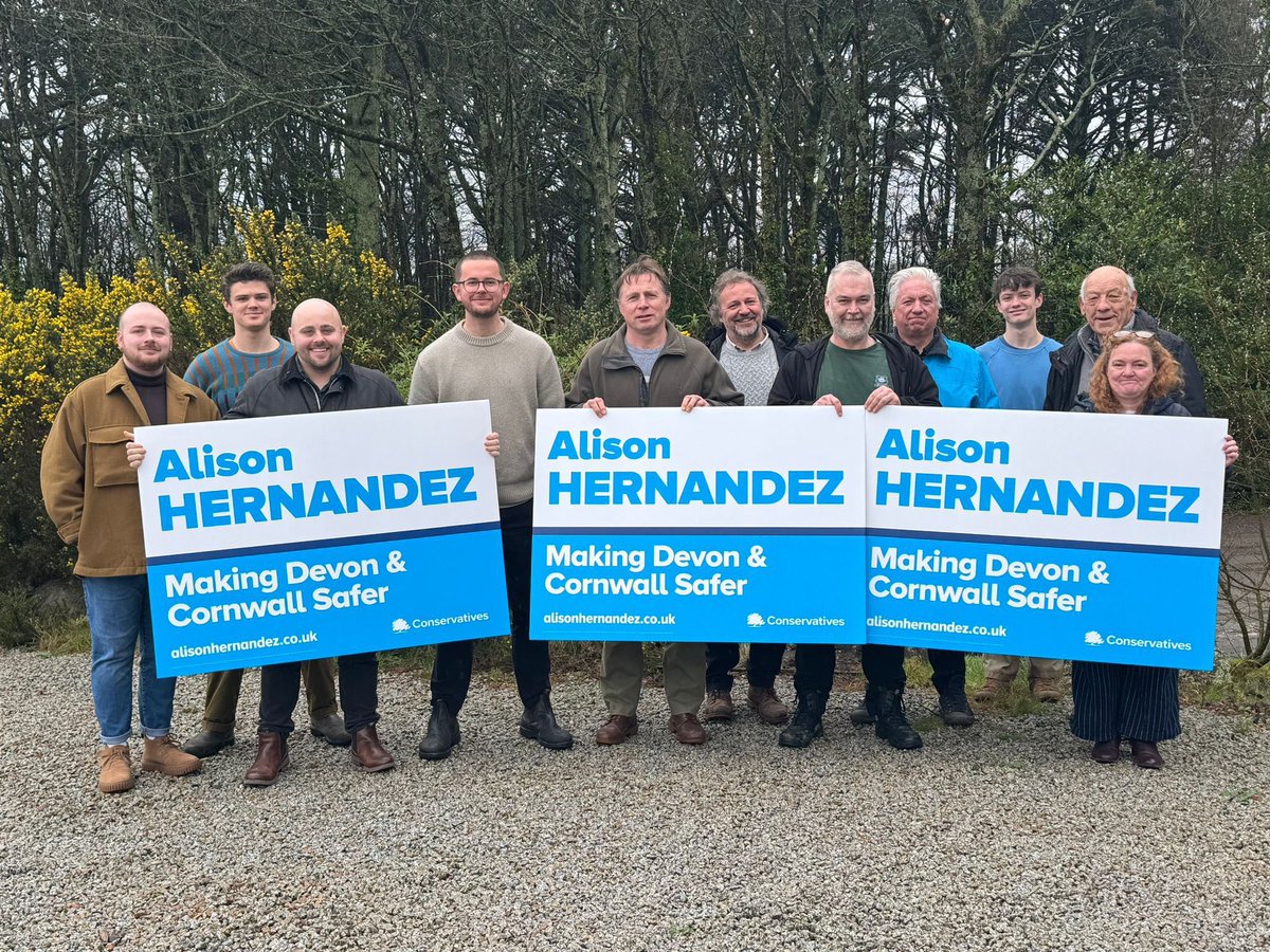 AlisonHernandez's tweet photo. Volunteers deliver leaflets, knock on doors, telephone canvass and speak with residents to share the results of my efforts for the people of Devon, Cornwall &amp; the Isles of Scilly. I use these visits to listen to voters concerns and even compliments! #VoteConservative #2ndMay https://t.co/VbTUfjzgOw