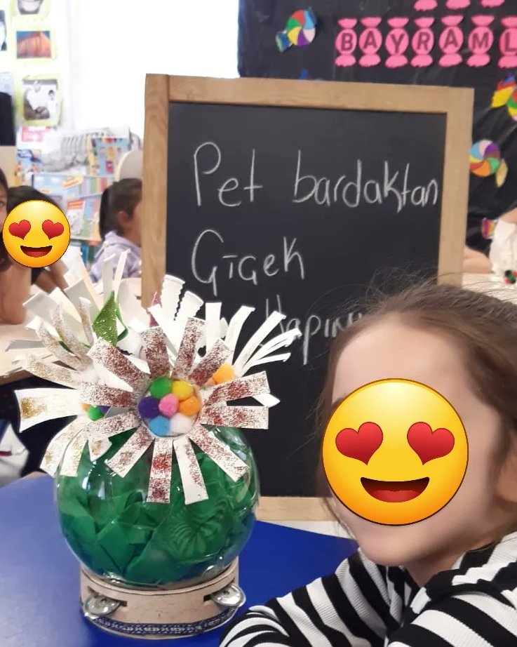 svrkmehmetcik's tweet photo. Bigep-Metip Projesi- Anne Atölyesi kapsamında anasınıf şubemizde velimizin katılımıyla "Pet Bardaktan Çiçek " yapımı etkinliĝi yapıldı. Bu güzel etkinlik için velimize ve ögretmenimize teşekkür ederiz. #bigep #etkinlik #siverekmeb https://t.co/RGz7DZzTfC