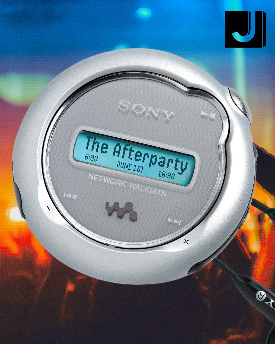 No formalities, just fun! Get ready to groove to an exclusive concert and cocktails at The Afterparty this summer! Get your tickets and raise your paddle now at LFJCC.ORG/AFTERPARTY