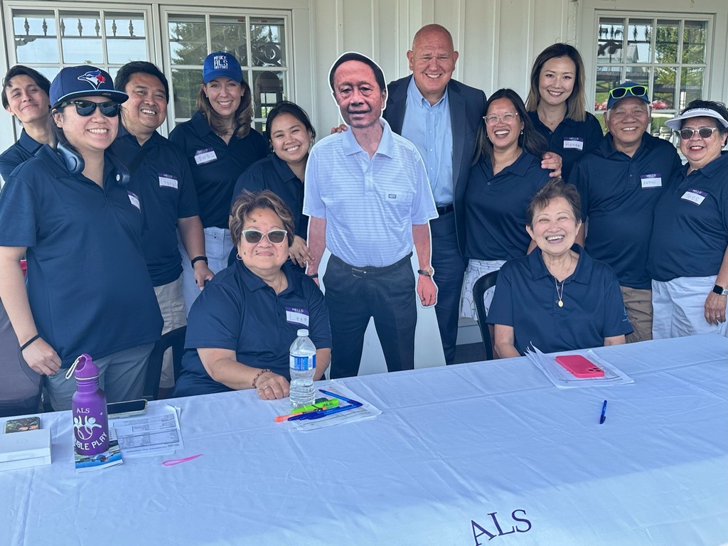 🌟 Shoutout to our fantastic volunteers! Your unwavering support year after year fuels our mission to combat ALS. We're forever grateful for your commitment! 💙 

#ALS #VolunteerWeek #ALSawareness #JoinTheCause #Gratitude #LouGehrigsDisease #makeALShistory