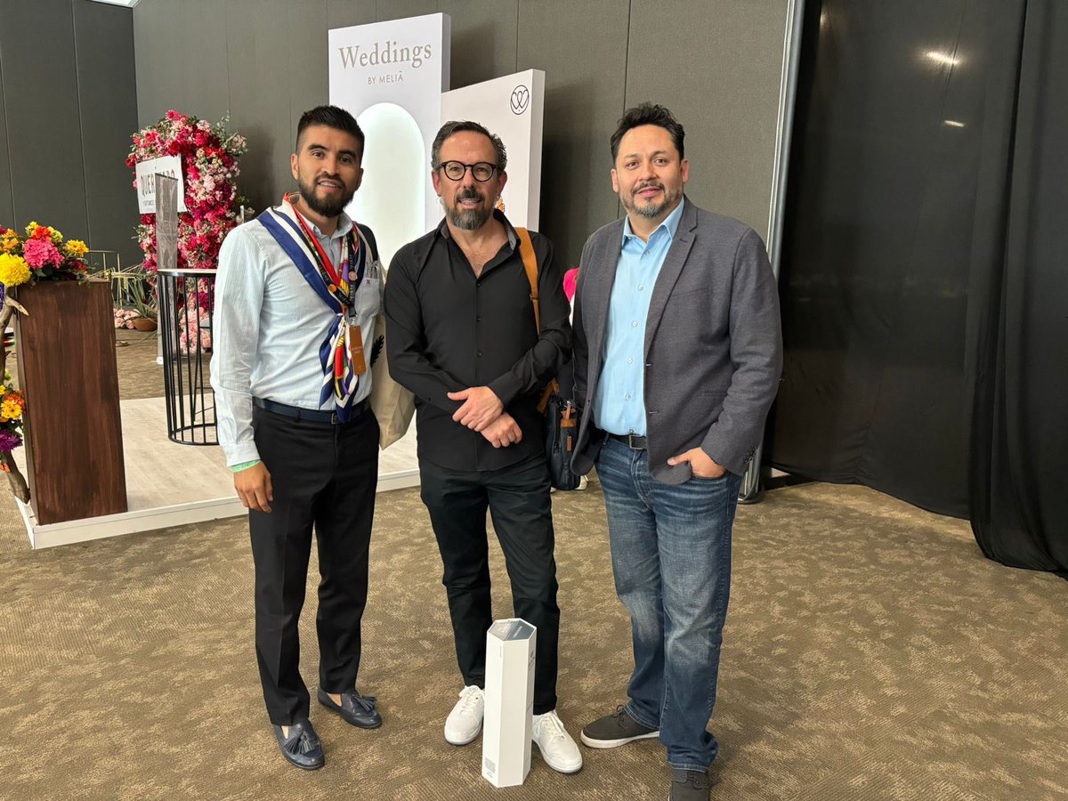 En el Forever Wedding Summit, la #OCCE sostuvo un encuentro con Michel Wohlmuth, Presidente de @COMIR_, y David Hidalgo, cofundador de @IBTMAmericas_Es, a quienes se propuso la colaboración para eventos en Oaxaca y se compartió información de nuestra institución y sus recintos.