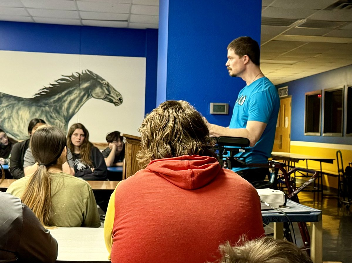 Our second engagement was at Brookesmith High School for both middle school and high school students.

#Grateful #Publictypist #touchinglives #WhenSeanSpeaks #SeanWhenSeanSpeaks #WatchURBAC #godonlyknows #lifeaftertbi #alcoholawareness #alcoholasphaltautomobilesdontmix…