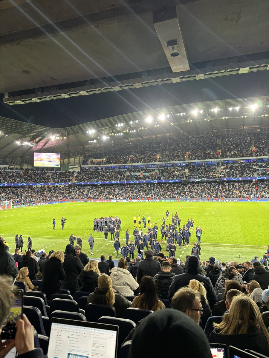 A first ever penalty shoot out for Man City in the Champions League 🍿 dailymail.co.uk/sport/live/art…