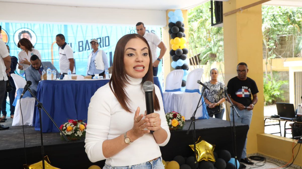 Sin lugar a dudas estás son acciones que impactan de manera inmediata en los jóvenes. 

Ojalá otros candidatos emulen lo realizado por Kimberly Taveras en la Guáyiga. 
<a href="/ElvinCastillo/">Elvin Castillo</a>  <a href="/dcaminero/">Danny Caminero</a> 

#DelBarrioAlExito