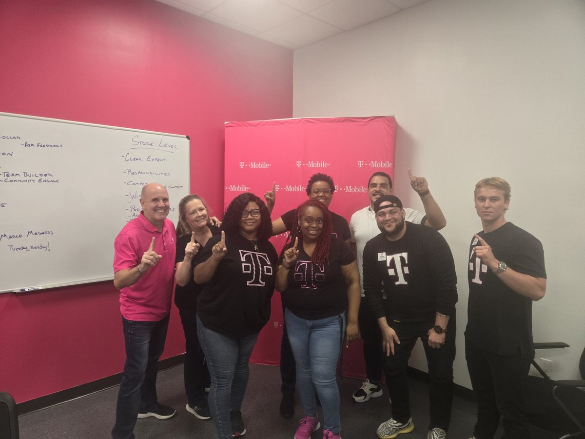 Day 2 of P360 TCLO Trainings w/ SM @RaulG1006 Jacksonville East MEs in AM & PM  Leadership TCLO to share tools, best practices, and Go-forward strategies to help stores protect more of their customers' devices!  #P360BetterCX #Partnership @EddiePryor7 @JacksonTingley @OJP305