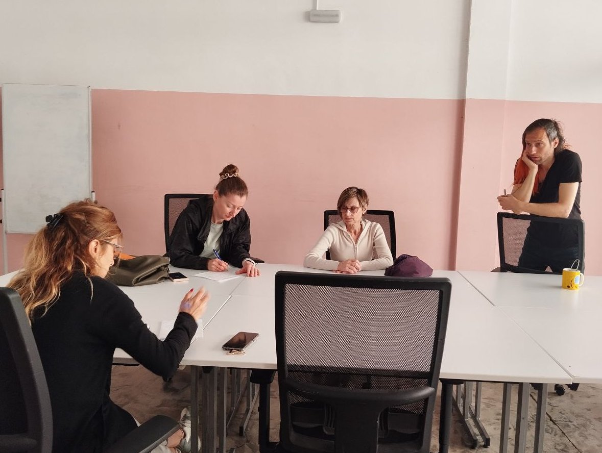 enxarxadESS's tweet photo. Taller d'estratègies comunicatives per impulsar el Banc del Temps de Barò de Viver a Sinèrgics Coworking de retorn social
#projectesingulars https://t.co/TvQNrmoSAi