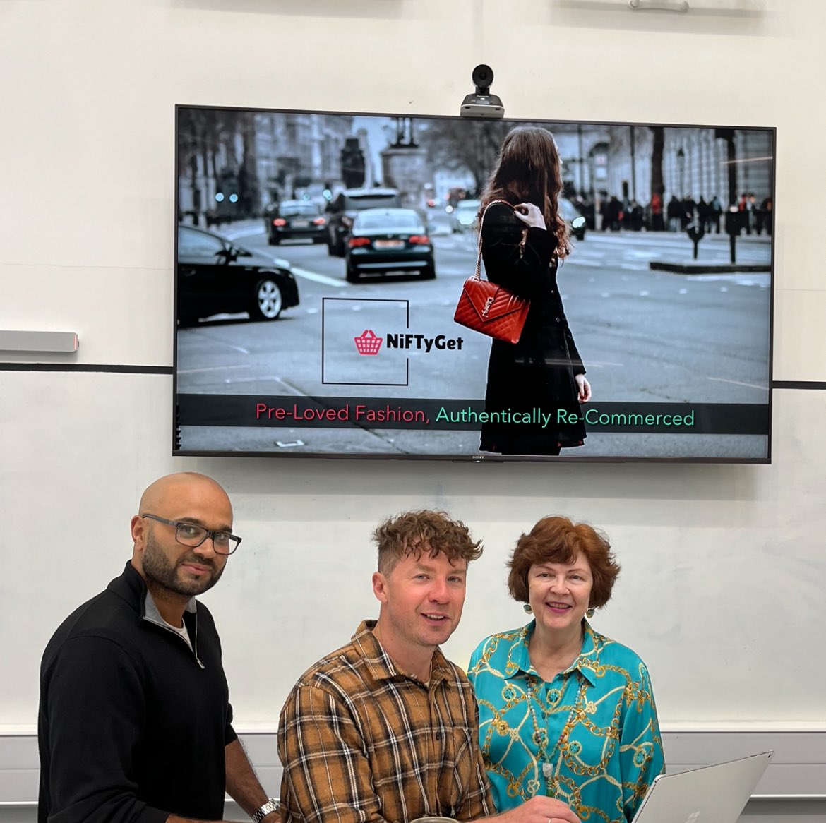 NiFTyGet tweet media