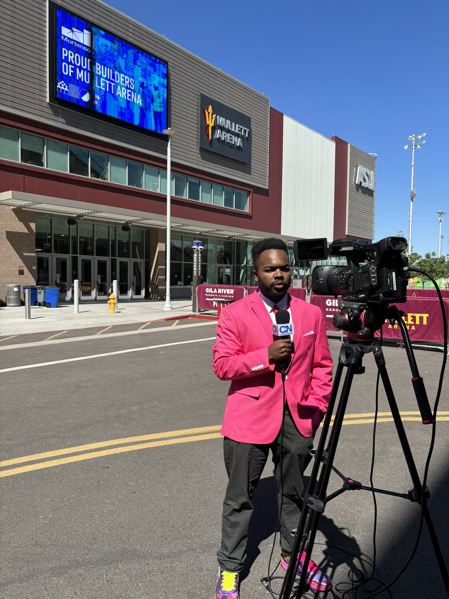 It’s time for the FINAL Yotes game ever. A historic day. <a href="/treymatt4/">Trey Matthews</a> <a href="/sportscronkite/">Cronkite News: Phoenix Sports</a> has you covered.