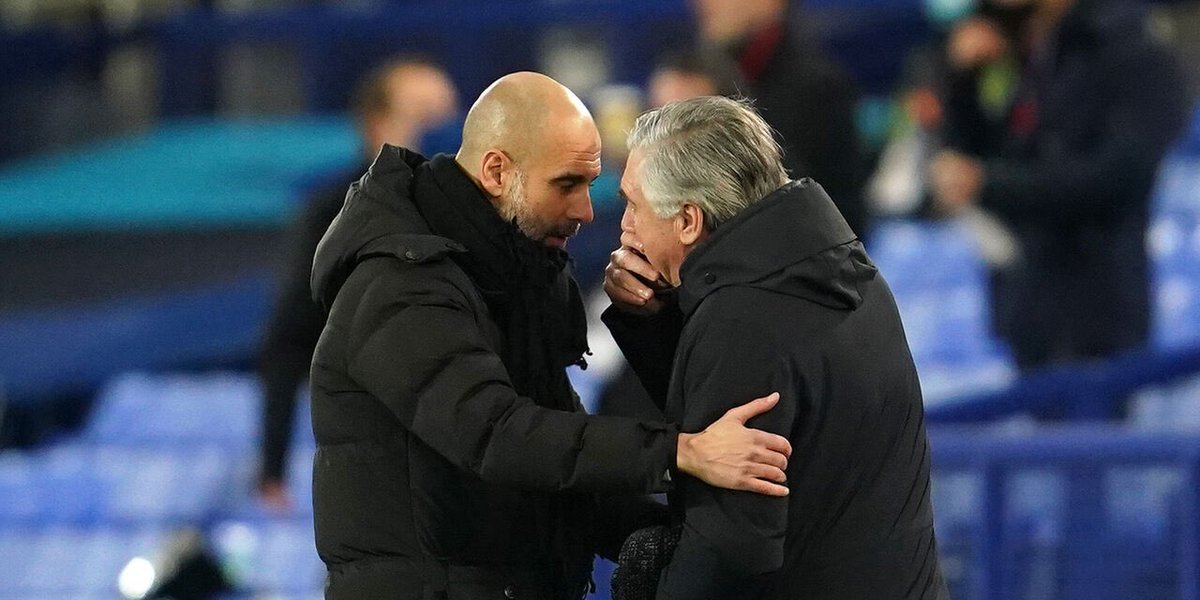 - Allora il prossimo anno vai tu al posto di Allegri?
- No dai, vai tu
 #ManchesterCityRealMadrid