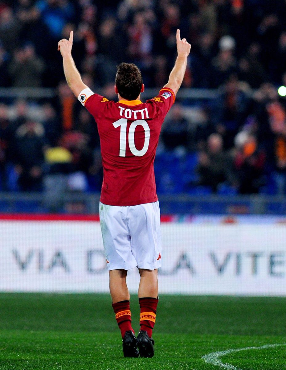 sergiorccv_'s tweet photo. "Si apoyas a los clubes grandes del país antes que al equipo de tu ciudad o región, no te gusta el verdadero fútbol, te gusta ganar."

Francesco Totti. https://t.co/amwyE102lw