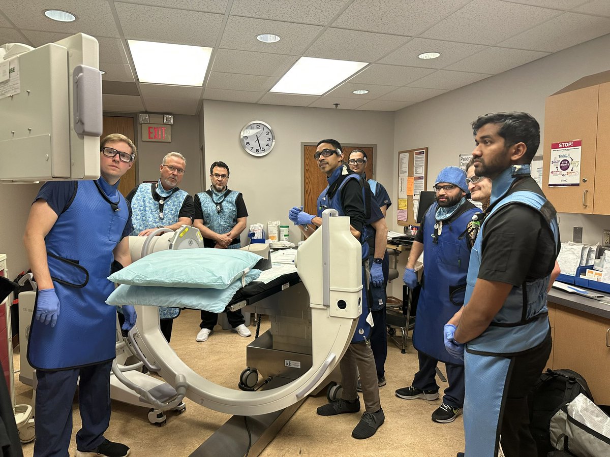 DZhengMDPhD's tweet photo. Practicing kyphoplasty with @MeritMedical ! @UPMC_PainFellow https://t.co/P9iIJWZwDk
