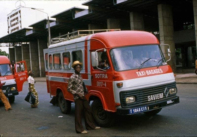 Créée officiellement le 16 décembre 1960, la Société des Transports Abidjanais (SOTRA) fut la première société de transport urbain organisée de l’Afrique de l’Ouest.