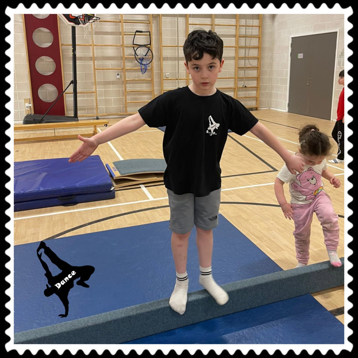 StarpicDanceProject tweet media