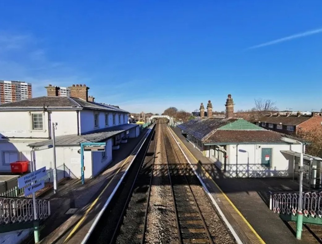 New blog post! Some of you may have noticed how fed up I am with @AvantiWestCoast's non-existent service to #Flint. At this month's Council meeting I raised the failings and put forward the case for Flint station getting the service it needs. bengoldsborough.co.uk/latest-news/f/…