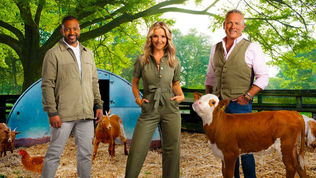 theversionhq's tweet image. JB Hill, Jules Hudson and Helen Skelton are back with Springtime On the Farm this Thursday at 8pm on Channel 5. 🧑‍🌾🐑🐄🐔

icymi, stream previous episodes on My5.

#springtimeonthefarm #channel5 #tv #icymi