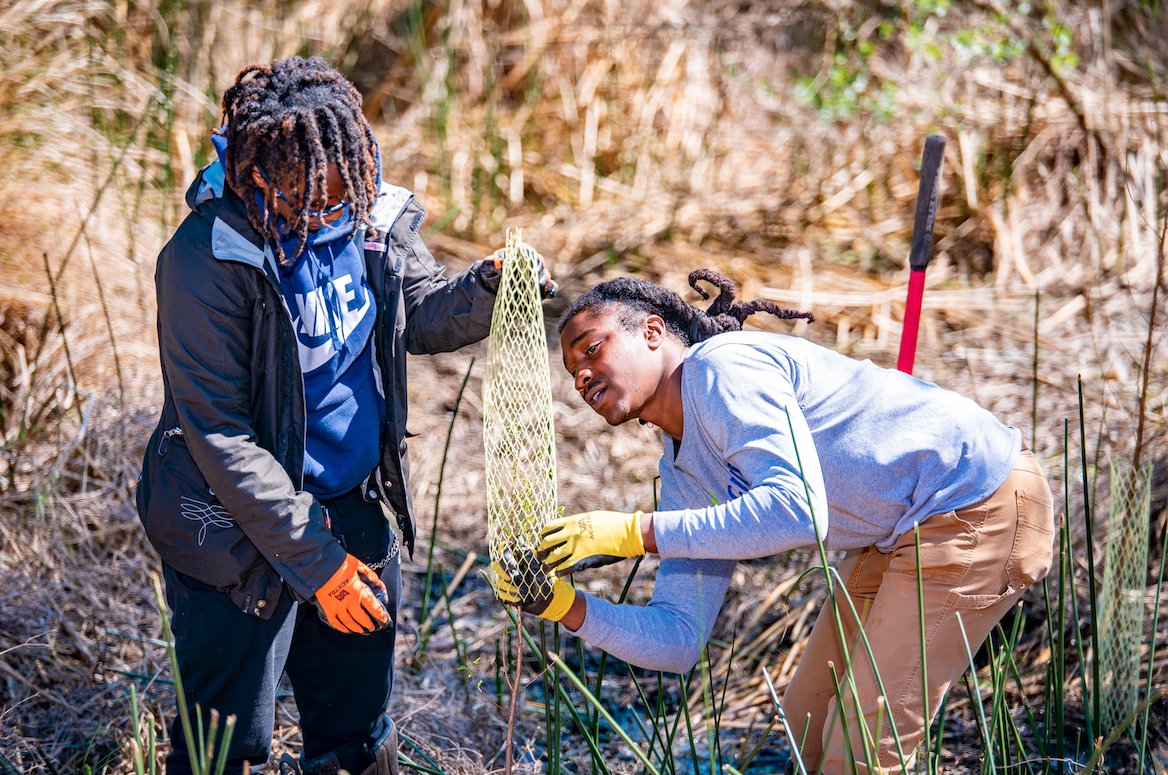 Here's to the next generation of changemakers: 
 
🐊 The Everglades evangelist
🌊 The climate communicator 
🔗 The connectors in Utah 
🌱 The Gulf of Mexico defenders
🧵2/4