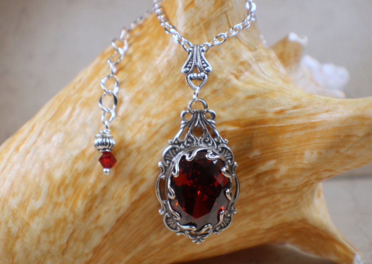 Gothic Swarovski Crystal Red Necklace tuppu.net/982db9bc #Char'sFavoriteThings #Shopify #Cyrstal_pendant