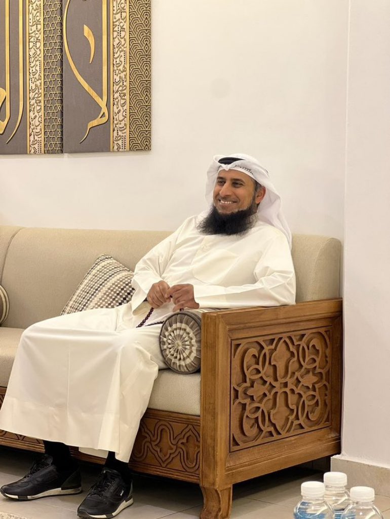 أتقدم بخالص العزاء والمواساة 
لعائلة الغانم الكرام لوفاة 
المغفور له بإذن الله

وليد عبدالله الغانم 

متضرعين إلى المولى تعالى بأن يغفر له ويرحمه ويسكنه فسيح جناته وأن يحسن عزاء ذويه ومحبيه في مصابهم وأن يلهمهم جميل الصبر والسلوان.