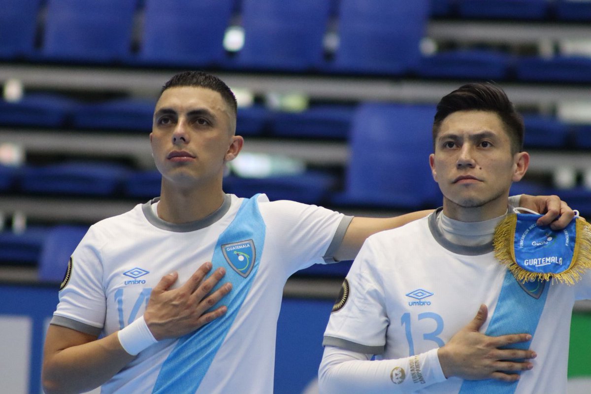 #VamosGuate | Es momento de la azul y blanco. 

Se viene la selección de futsal de Guatemala en busca de su sexto mundial contra México.