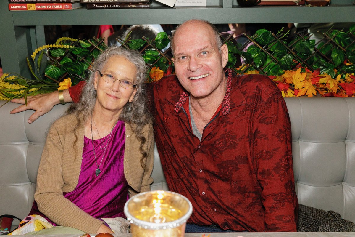ericgouldbear's tweet image. Bruce Carter at the Apple TV premiere of #BelongingTheSeries with Janna Bear, Eric Bear &amp;amp; Josef Bette

📸 Matt Stasi (stasiphotography.com)