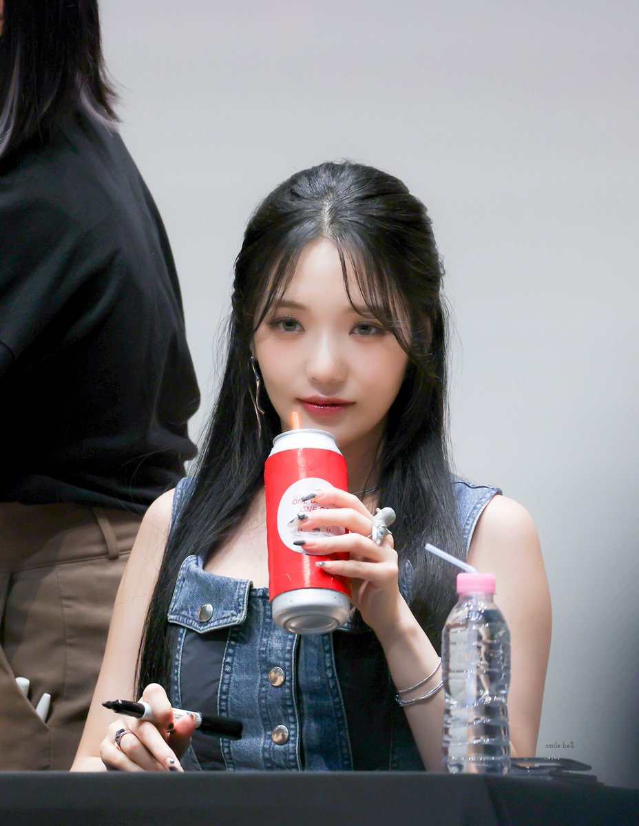 230618 비트로드 팬사인회 노지선 2p #프로미스나인 #노지선 #fromis_9 #RohJisun