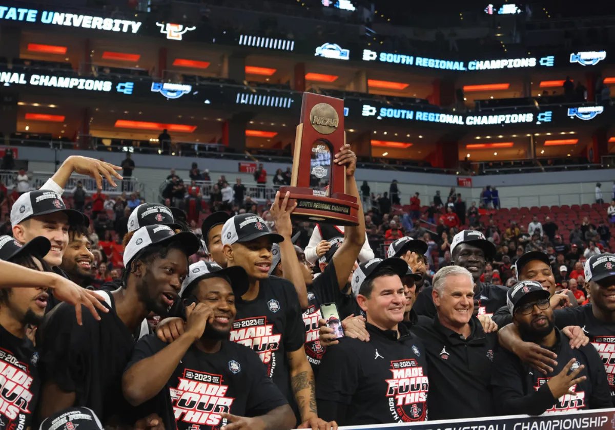 San Diego State Appreciation Post: SDSU has the 6th most wins in D1 since 2005 & the 12th-best win % vs ranked opponents in that span Brian Dutcher has made the MWC Title game in all his first 7 years there 13 NCAAT wins since 2010 is more than the rest of the MWC combined (8)