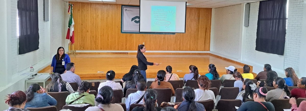 CemVillaVict's tweet photo. Iniciamos reuniones con padres de familia para presentar el primer corte de calificaciones donde se realizó la actividad “Descubriendo a mi Hijo/a” para fortalecer lazos entre tutores y alumnos.

#25AñosApasionadamente
#ApasionadamenteCONALEP https://t.co/Hm10s3iVJA
