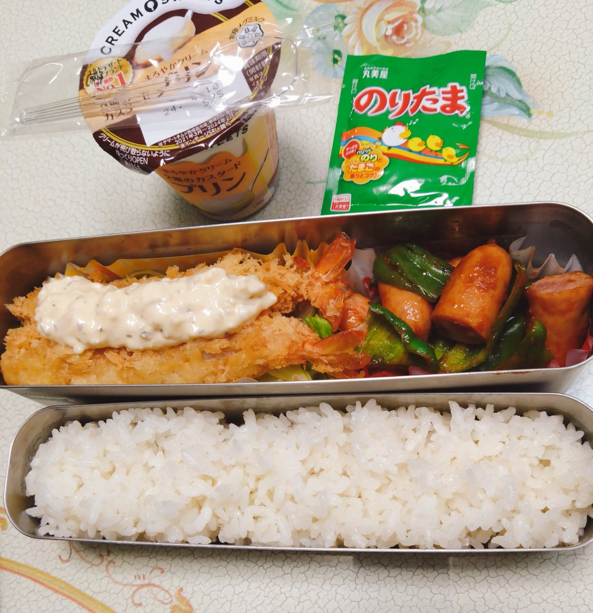 #お弁当　#中学生男子　#料理
おはようございます☀
今日は昨夜のエビフライ🍤を少し残し揚げたエビフライ弁当🍱です。