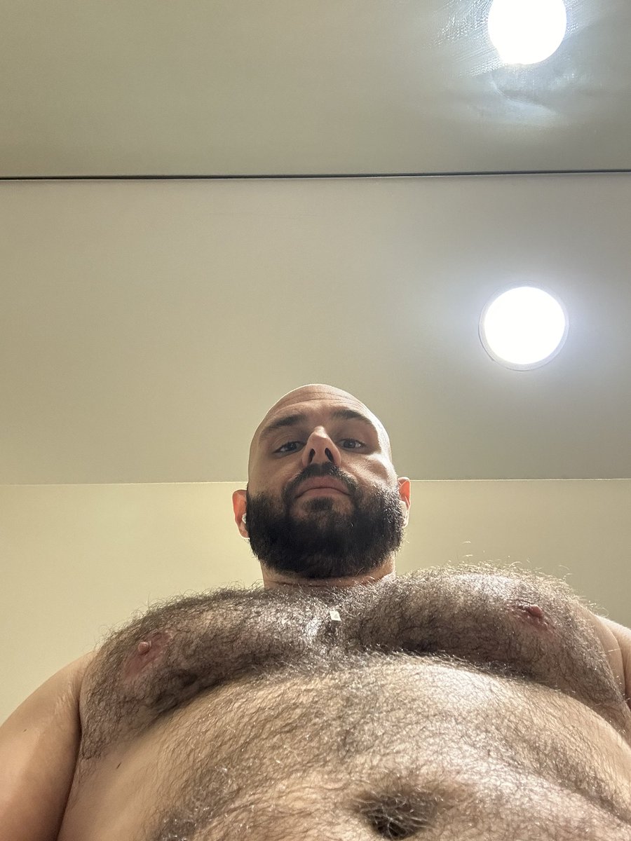 MyAltPage's tweet photo. The tits were titting today. #single #gay #daddy https://t.co/N9rIv1Utos