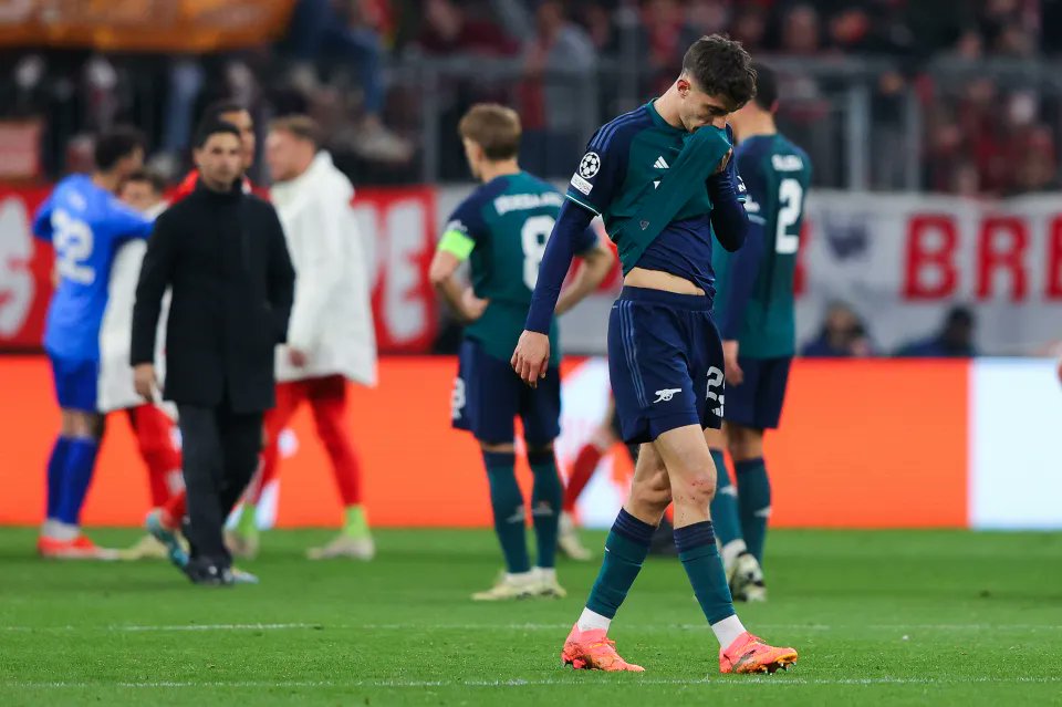 tomgunner14's tweet photo. Mikel Arteta: 

"Really gutted dressing room. We are disappointed. I cannot find the right words to leave them.

It’s the moment to stay next to the players and support them because they are the ones that have taken us on this journey”. https://t.co/Rq2AjCXNVY