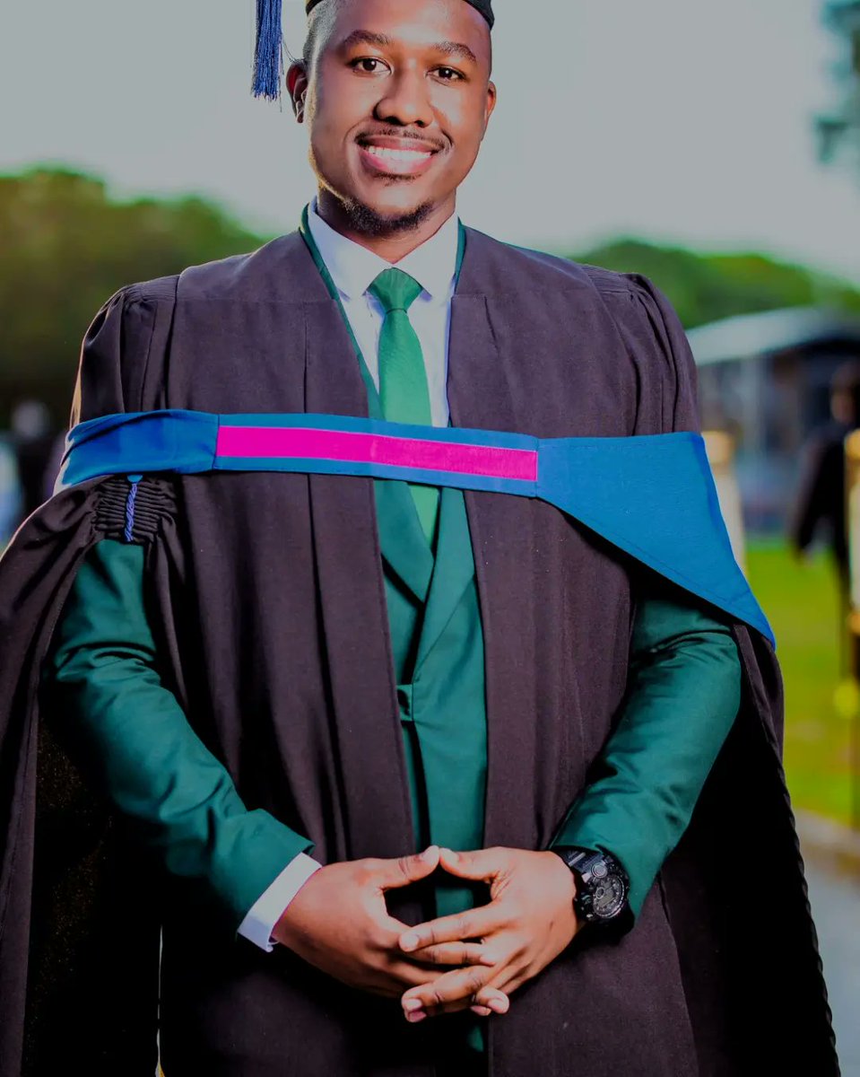 bantu_ndiki_sa's tweet photo. 15 April 2024
#graduation #Grad2024 #nmu #NMUGrad @NMUmarketing @MandelaMktg https://t.co/wBmewek9D6