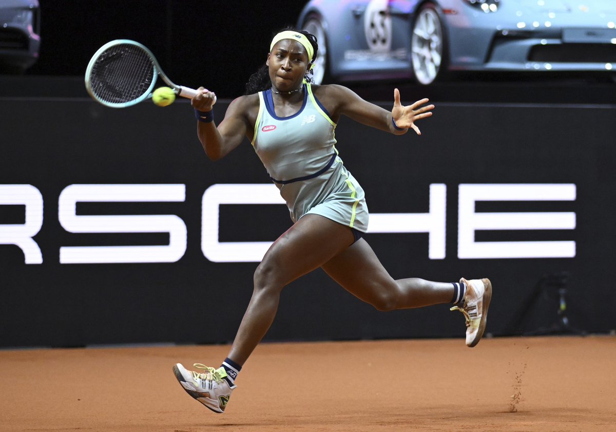 BlackSpinGlobal's tweet photo. #PorscheTennis | @CocoGauff is through to the quarter-finals in Stuttgart after a gripping 6-3, 4-6, 7-5 victory over compatriot Sachia Vickery.

Next up for the American No 3 seed, who received a first-round bye, fifth seed Qinwen Zheng or Marta Kostyuk.

📸 | AP; Getty https://t.co/hqIXhCp32E