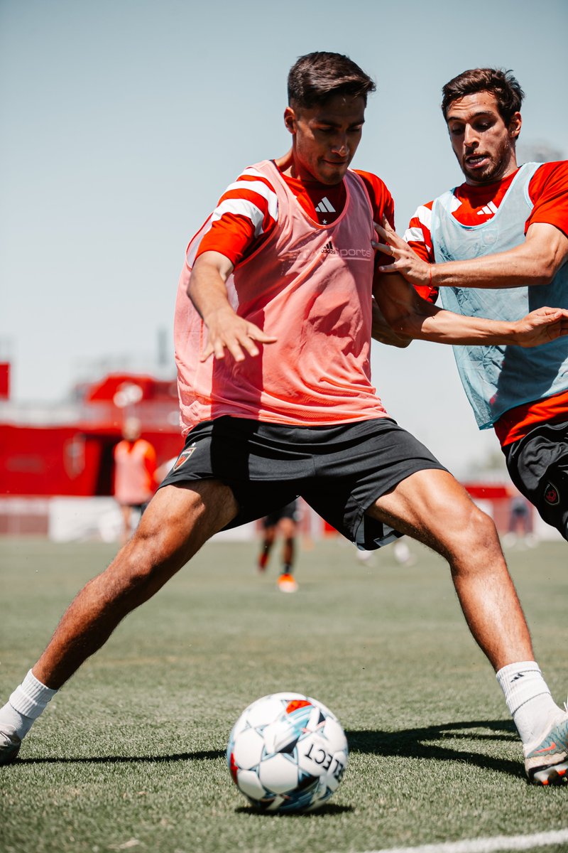 Preparing to go back at it this weekend. #TodosRojos | @EqualityHealth