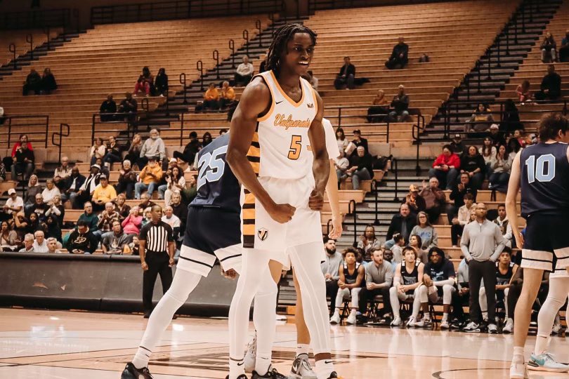 sports_mol's tweet image. @ola_ajiboye1 has received following interest from:

Marshall University
Southern Indiana
UTSA
Temple University
Stephen F Austin 
Holy Cross 
Tarleton State
Northwestern State
Iona University 

Visits to Marshall University &amp;amp; Detroit Mercy setting up

Offer from Detroit Mercy