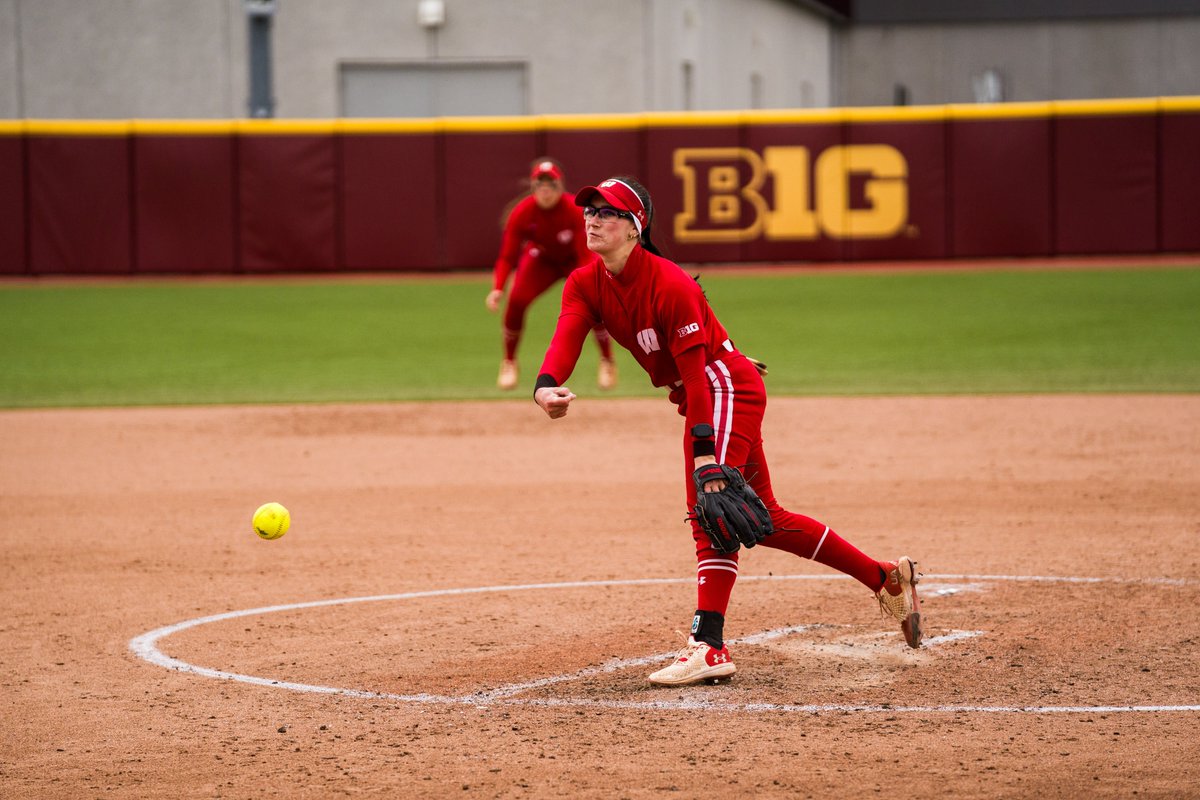 BadgerSoftball tweet picture