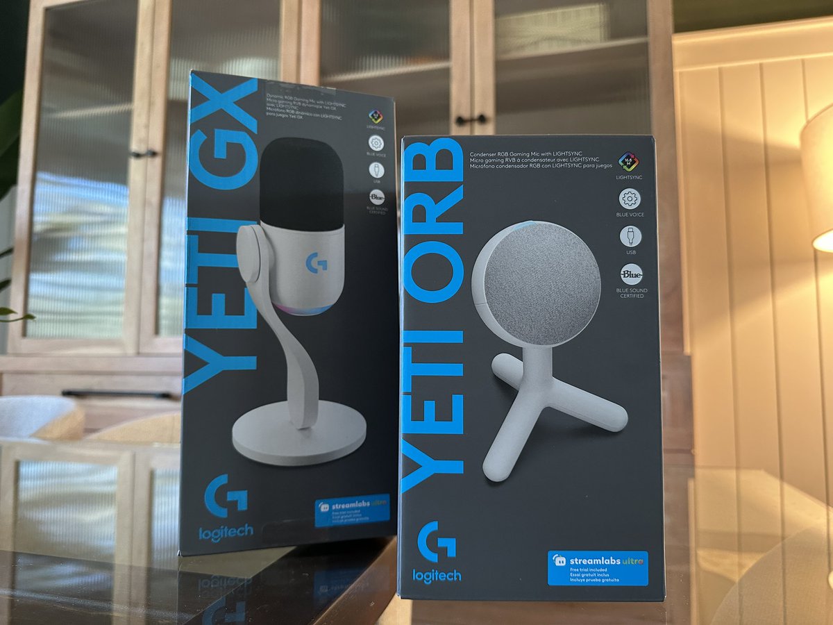 the @logitechg Yeti Orb and Yeti GX mics now come in off-white!!!!! it matches my setup PERFECTLY and i'm obsessed!!!! 

i'm giving away 1 of each! RT this, follow me &amp; @logitechg, and reply to this tweet to enter to win! ☁️ #ad
