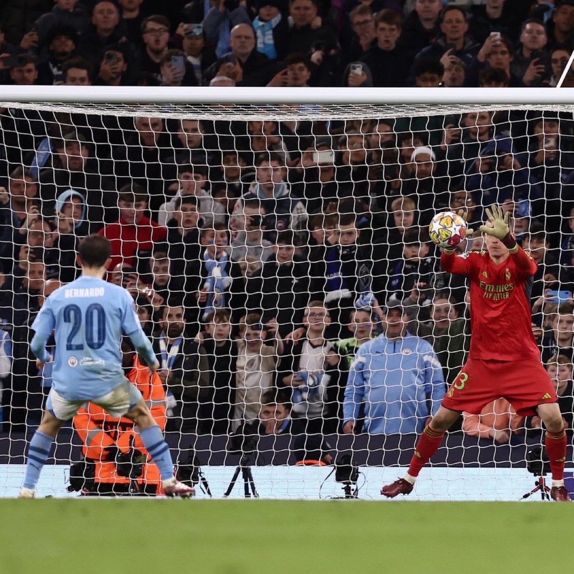 Lunin: 'I'm exhausted. It's the first 120-minute match with this level of demand for me. We prepared for all the takers. We have to take a risk with one and I stayed in the middle with Bernardo Silva.'