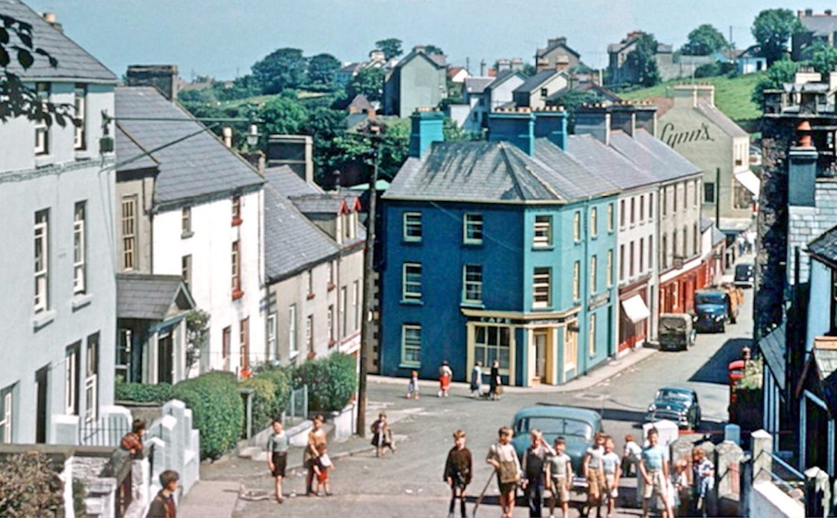 Cushendall, Co Antrim. 1958.
(D Campbell / EPC)