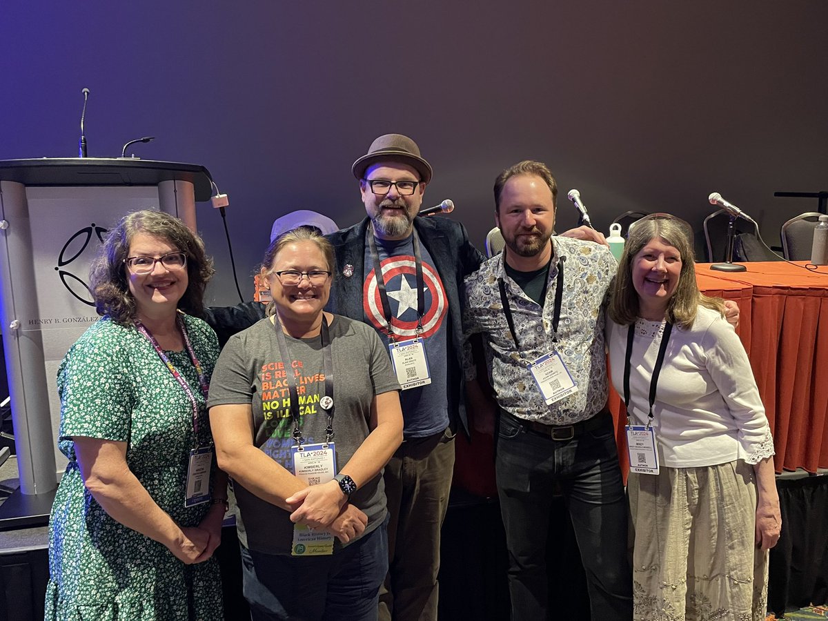 Holly Green tweet media