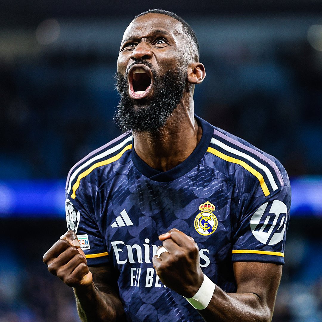 XavsFutbol's tweet photo. The absolute biggest appreciation for Antonio Rudiger. He saw all his fellow defensive partners fall to injuries, and he rose to the occasion to consistently hold the line when it matters most. An absolute monster of a CB. So incredibly grateful he plays for Real Madrid. https://t.co/TeCs3ShlLH